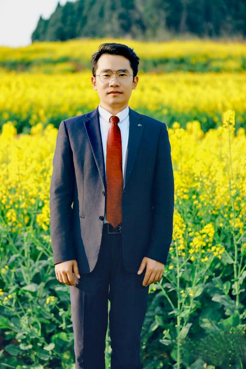 从"蜗牛哥"到"网红支书" 看资阳新农人关祖苹如何蹚出乡村振兴新路子